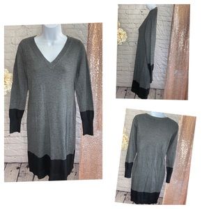 MP - EUC Ann Taylor Petite Colorblocked V-Neck Sweater Dress - Style #320868